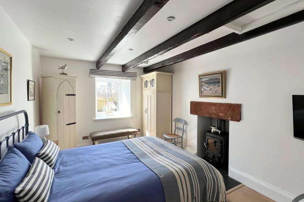 Shorepark - Waterfront Cottage With Stunning Views ダンフリーズ エクステリア 写真